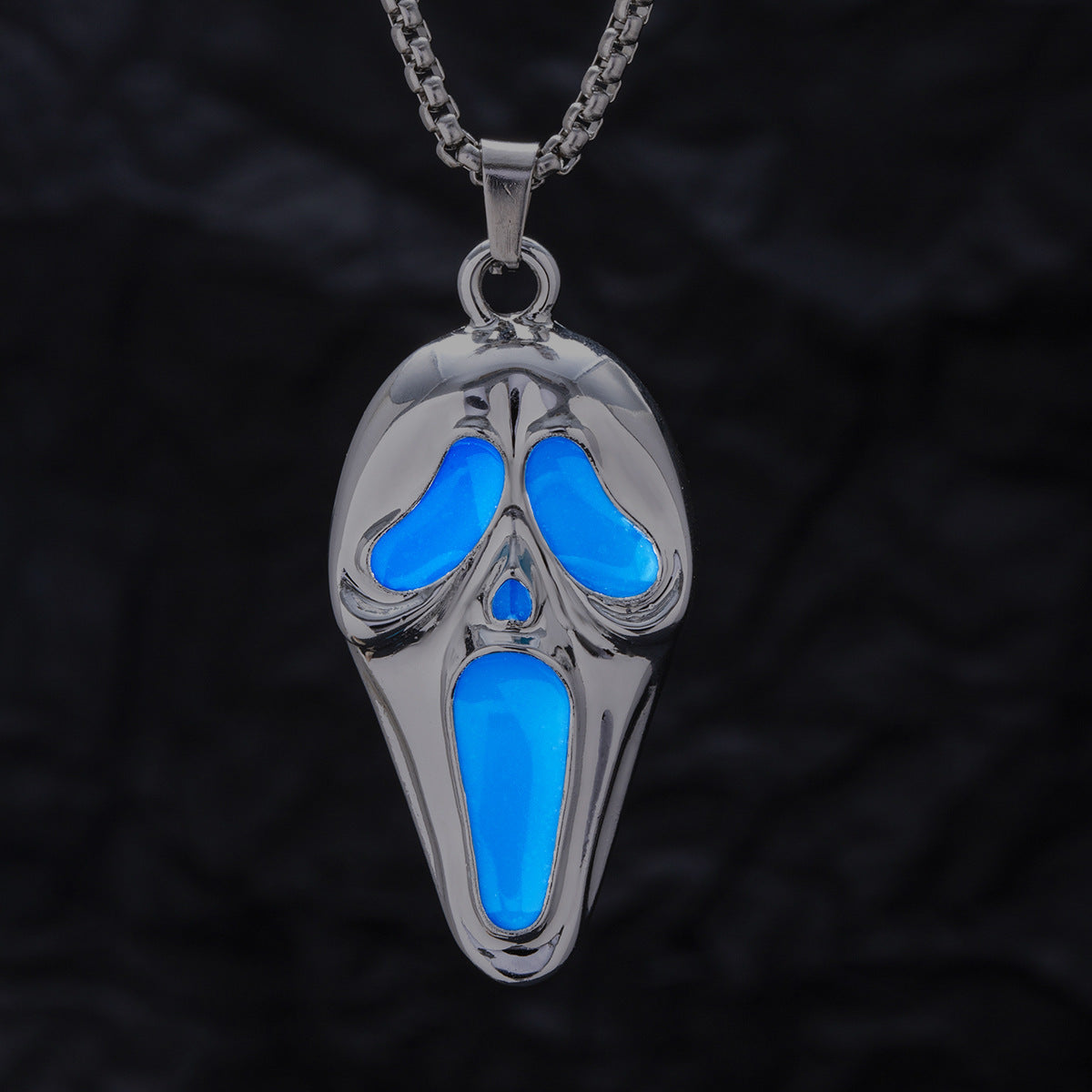 Popular Exaggerated Skull Luminous Mask Pendant