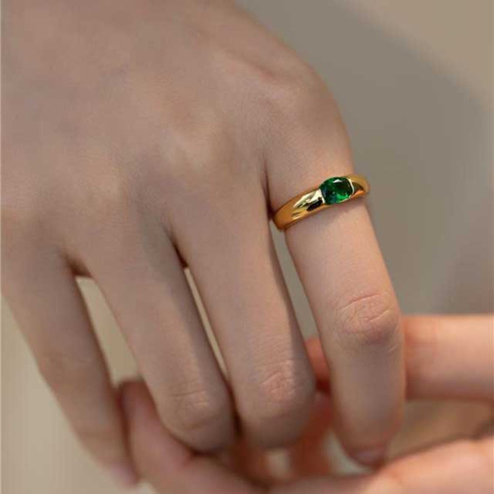 Retro Simple Ruby Emerald Men's And Women's Same Stylish Glossy Ring