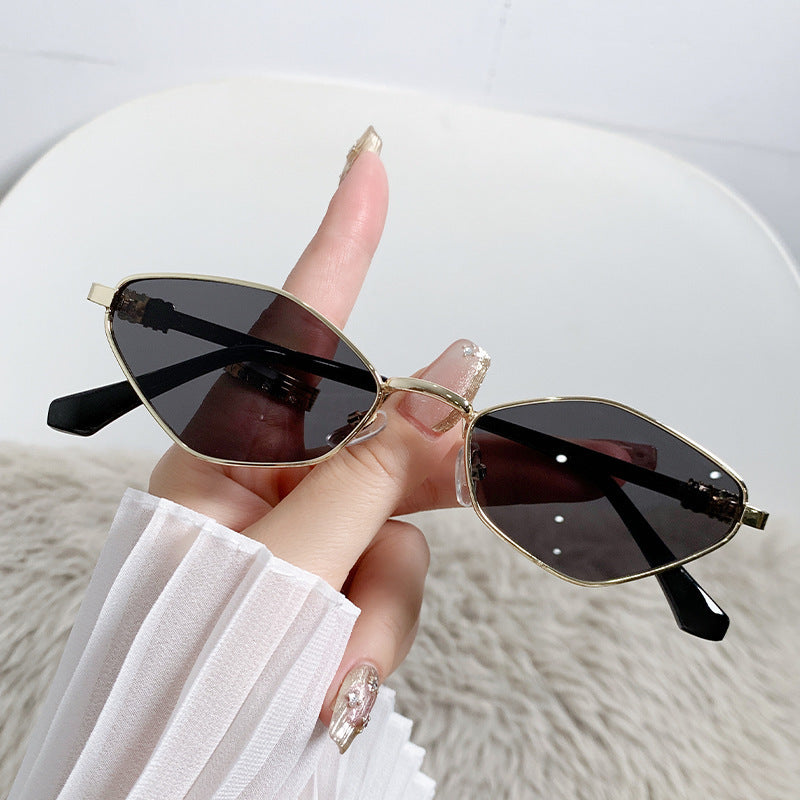 Metal Small Frame Rhombus Cat Eye Sunglasses